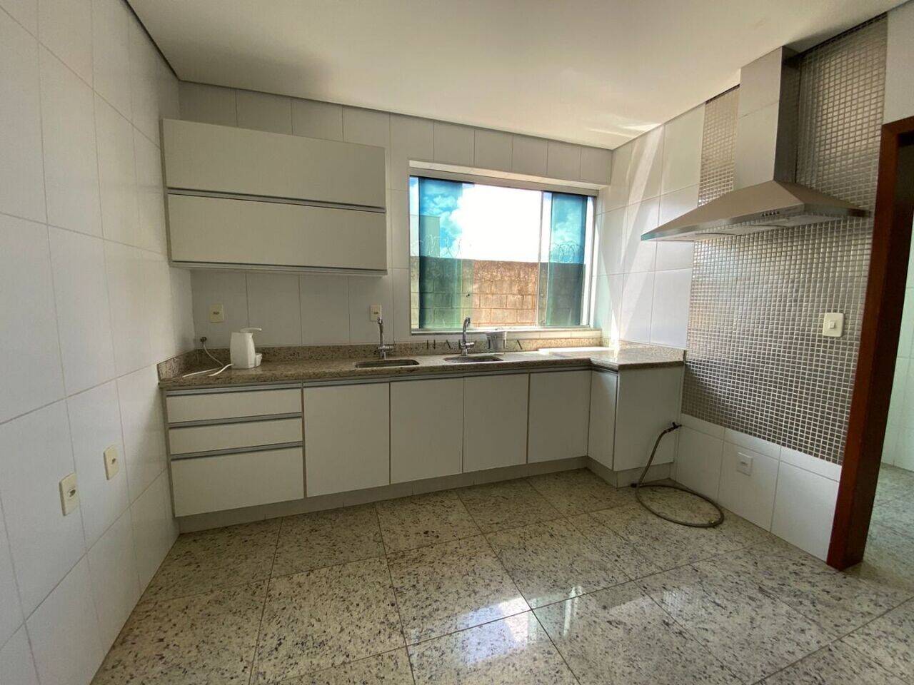 Casa com 3 dormitórios à venda, 318 m² - Brasiléia - Betim/MG — foto 10