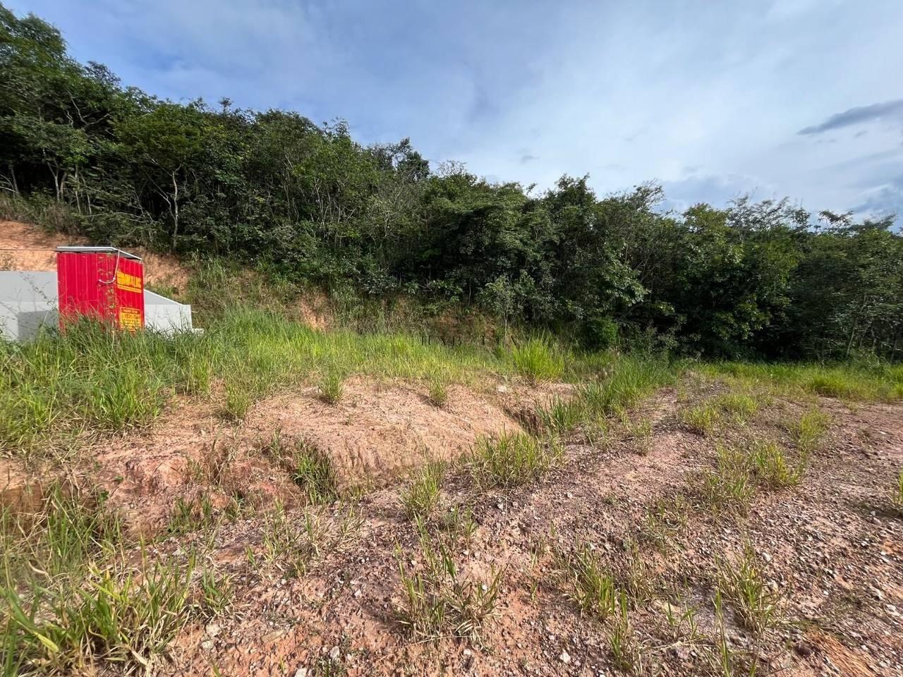 Terreno à venda, Condomínio Valle da Serra 1500 m² — foto 4