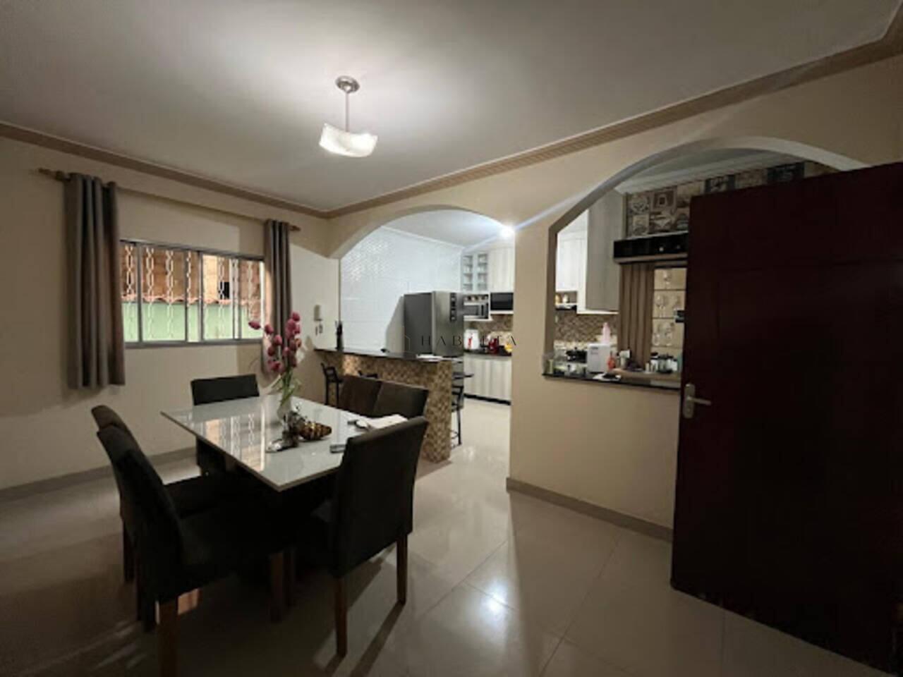 Casa com 5 dormitórios à venda, 320 m² - Resplendor - Igarapé/MG — foto 2